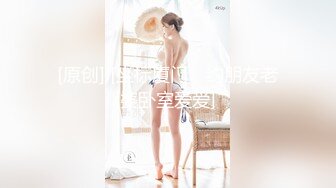 超近距离偷窥长发美女的小黑鲍