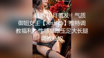 Al&mdash;杨幂母女服侍一人