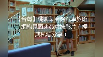 纯纯气质小美女好萌啊 宽大T恤感觉就像没穿裤子一样口干舌燥冲动