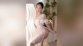 ❤️黑丝M腿❤️极品大长腿反差婊 穿开档黑丝诱惑度拉满 太敏感一高潮就浑身颤抖 美腿肩上扛爆操 呻吟勾魂