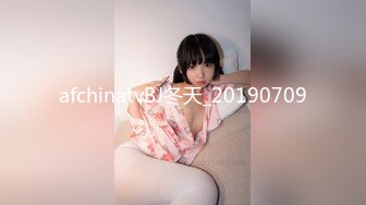 丝袜套头人妻窗边后入，最后问候他老公