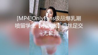 70后美妈妈 ·不惧时光优雅到老~和儿子乱伦，心甘情愿当狗奴伺候妈妈，内射中出！